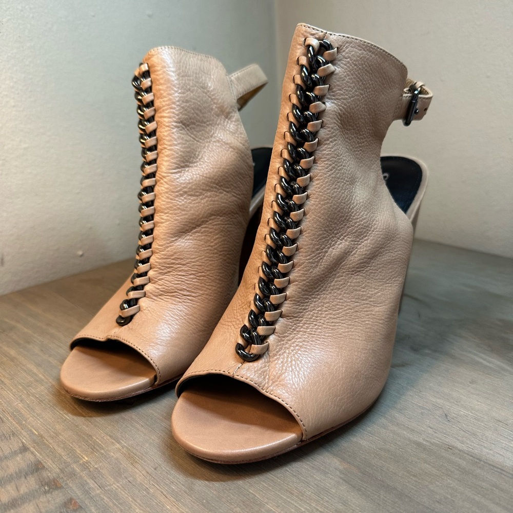 Coach ‘Sandford’ Leather Heeled Sandal - 9.5